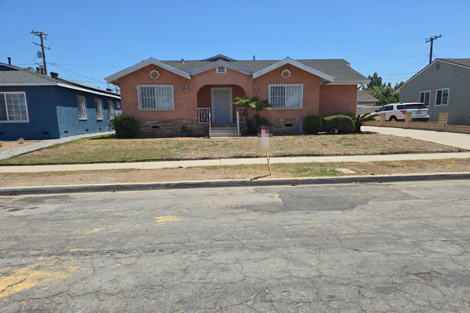 630 East 121st Place Los Angeles, CA 90059, Los Angeles County