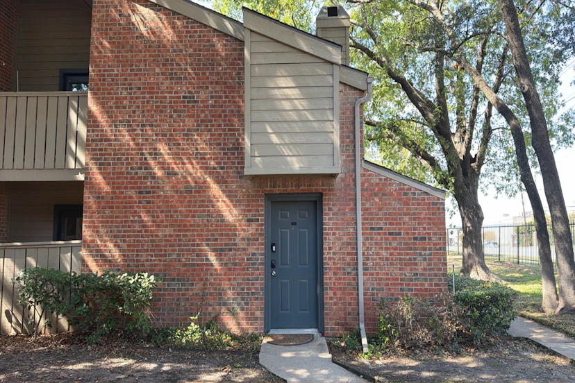 9254 Forest Lane 801