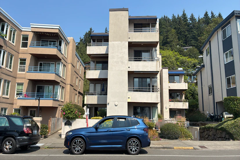 4222 Bch Dr Sw Unit 301