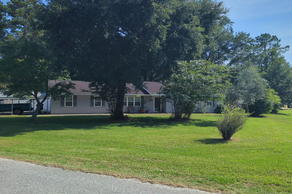 300 N Deerfield Dr Brunswick, GA 31525, Glynn County