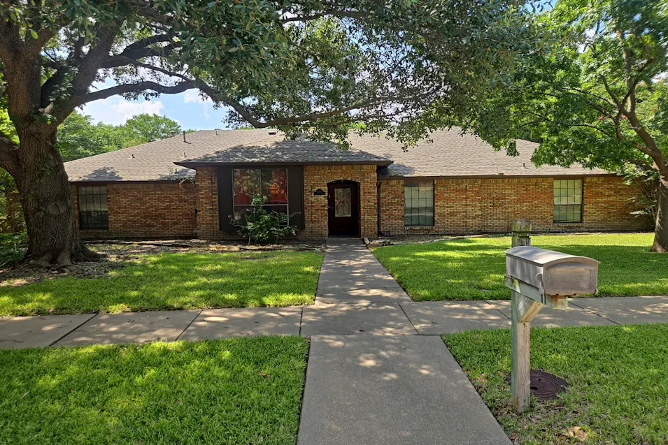 1405 Hattiesburg Lane Garland, TX 75044, Dallas County