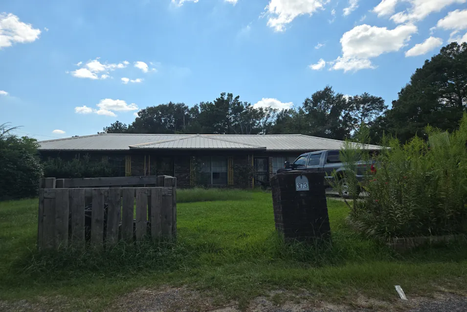 373 Dan George Road Mendenhall, MS 39114, Simpson County
