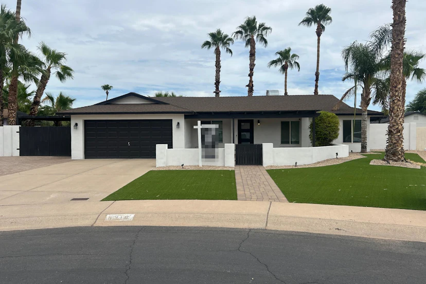 5310 E Blanche Dr