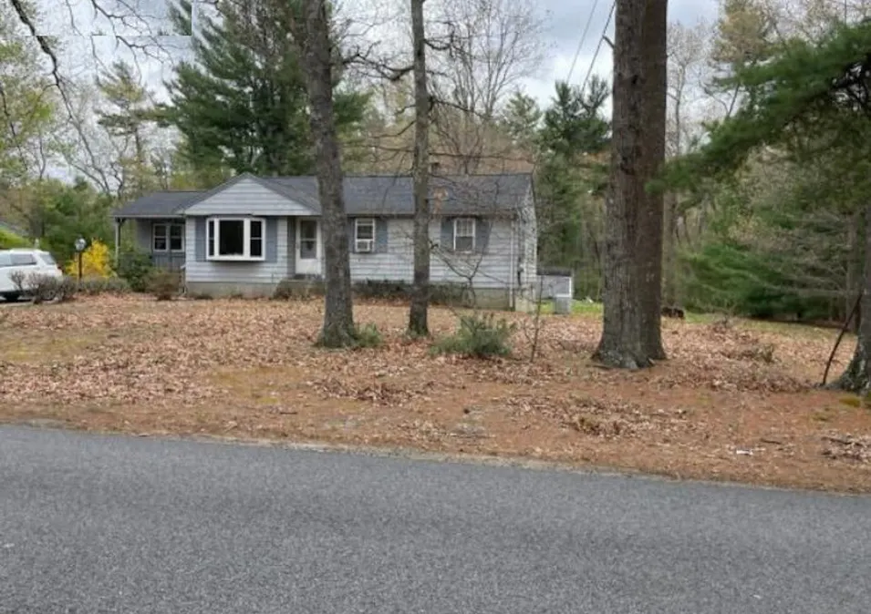 159 Valley Street Pembroke, MA 02359, Plymouth County