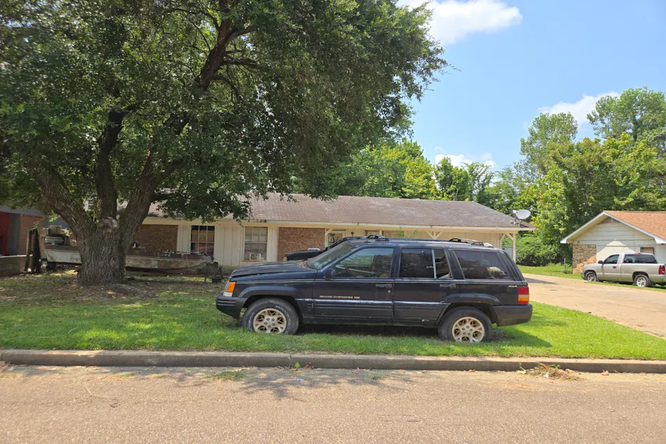 200 Overlook Drive Vicksburg, MS 39180, Warren County