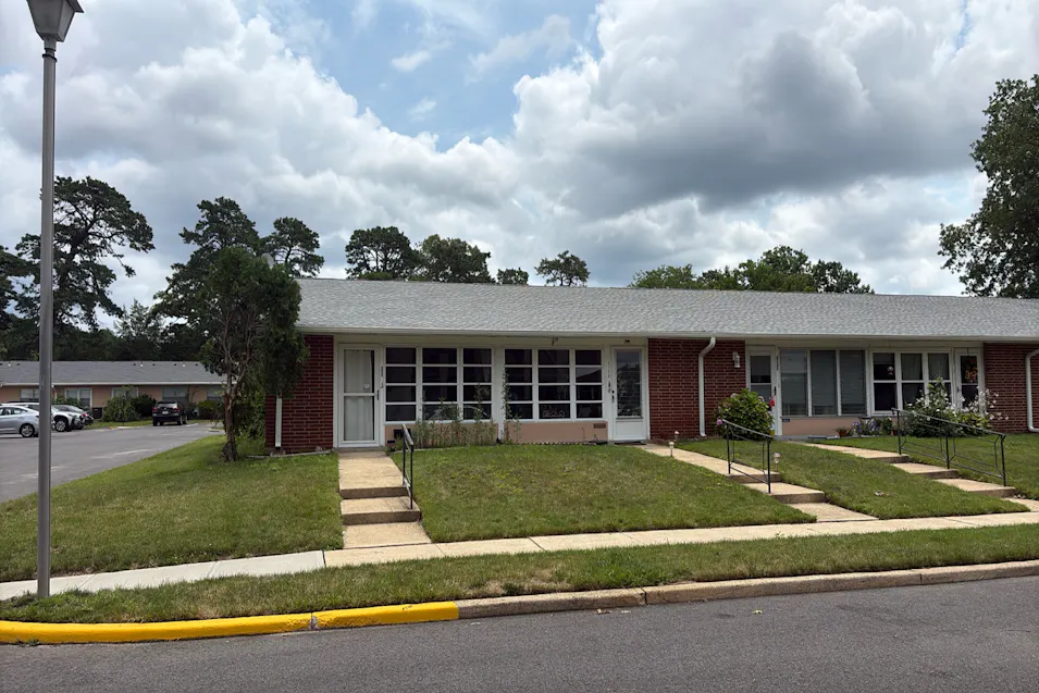 670a New Castle Court Lakewood, NJ 08701, Ocean County