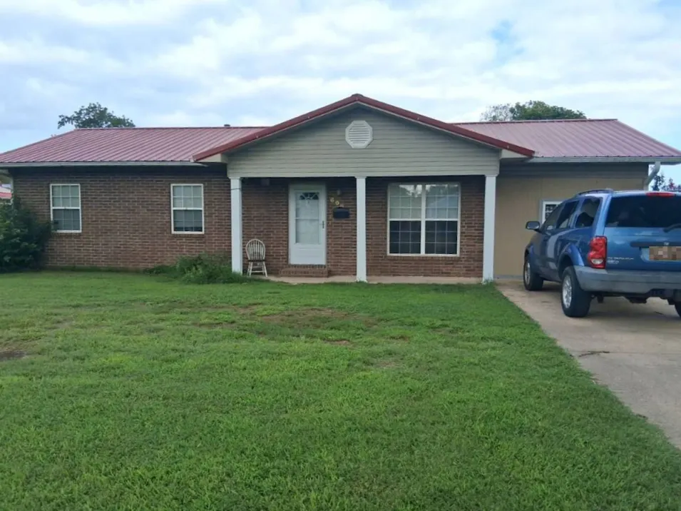 608s Madison St Malden, MO 63863, Dunklin County