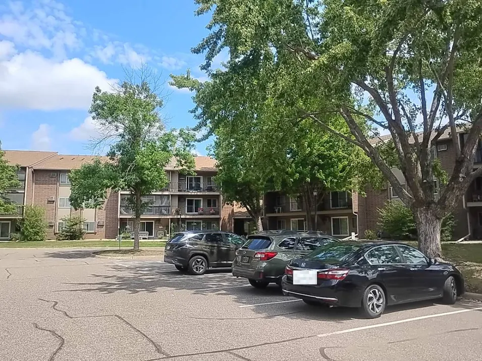 3850 Plymouth Boulevard #116 Plymouth, MN 55446, Minneapolis County