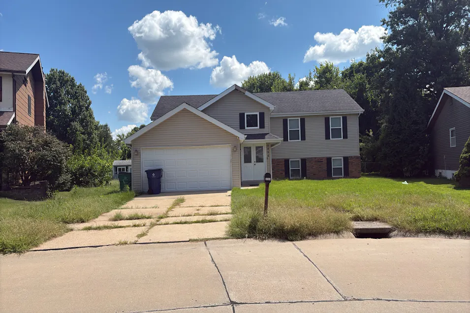 3956 Birkemeier Dr Florissant, MO 63034-2105, St. Louis County