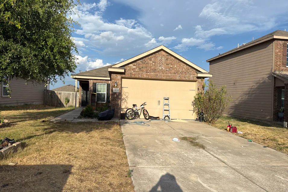 228 Millers Loop Jarrell, TX 76537, Williamson County