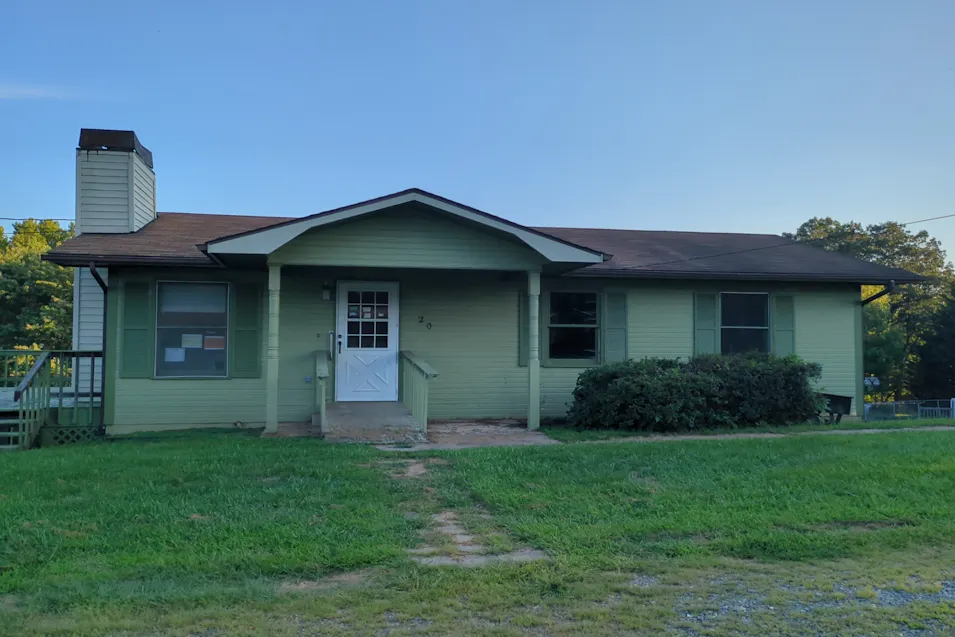 20 Essex Place Clyde, NC 28721, Haywood County