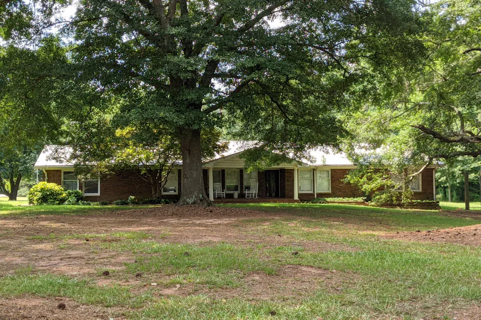 308 Horseshoe Bend Cir Griffin, GA 30223, Spalding County