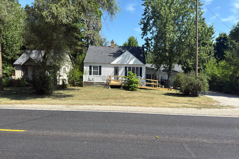 1100 E Hile Rd Norton Shores, MI 49441-5679, Muskegon County