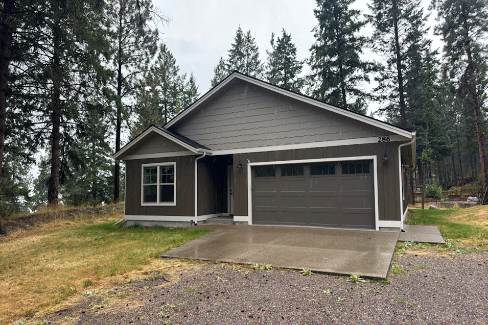 286 Lakeview Dr Lakeside, MT 59922, Flathead County