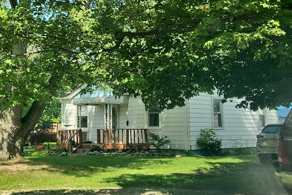 3426 Addie St Waterford, MI 48329, Oakland County