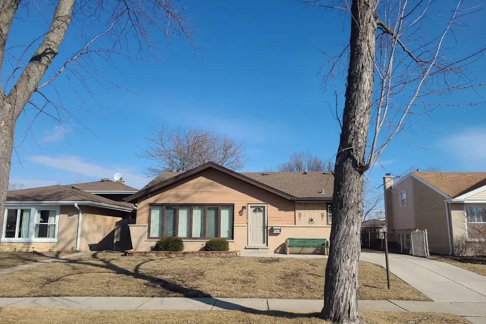 7864 W Park Ave Niles, IL 60714, Cook County
