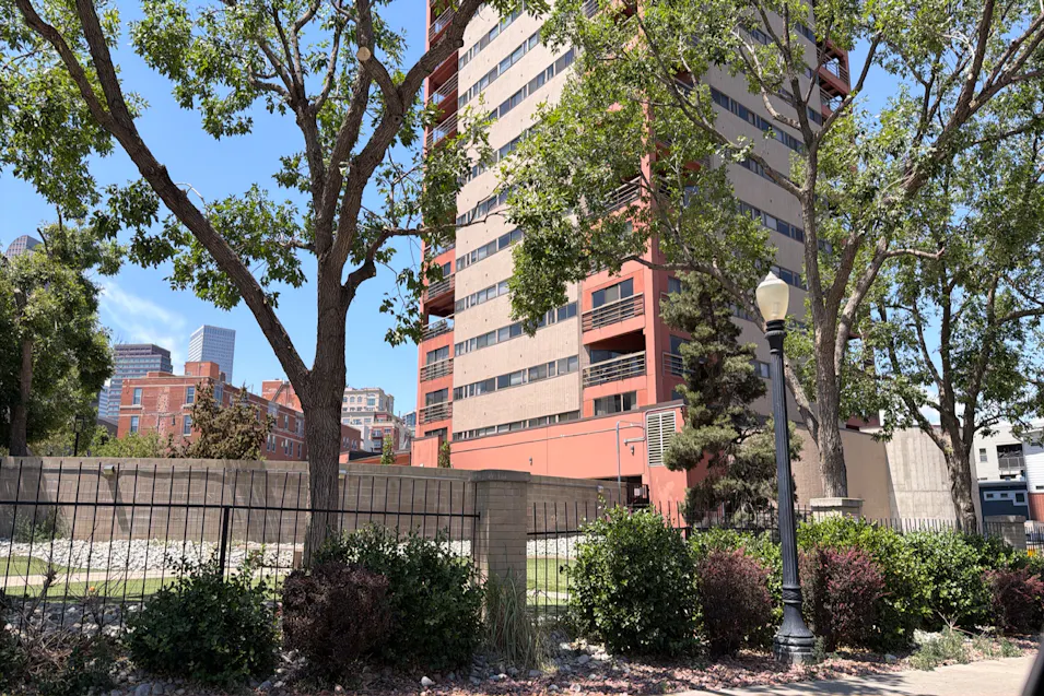 100 Park Ave W #1806 Denver, CO 80205, Denver County