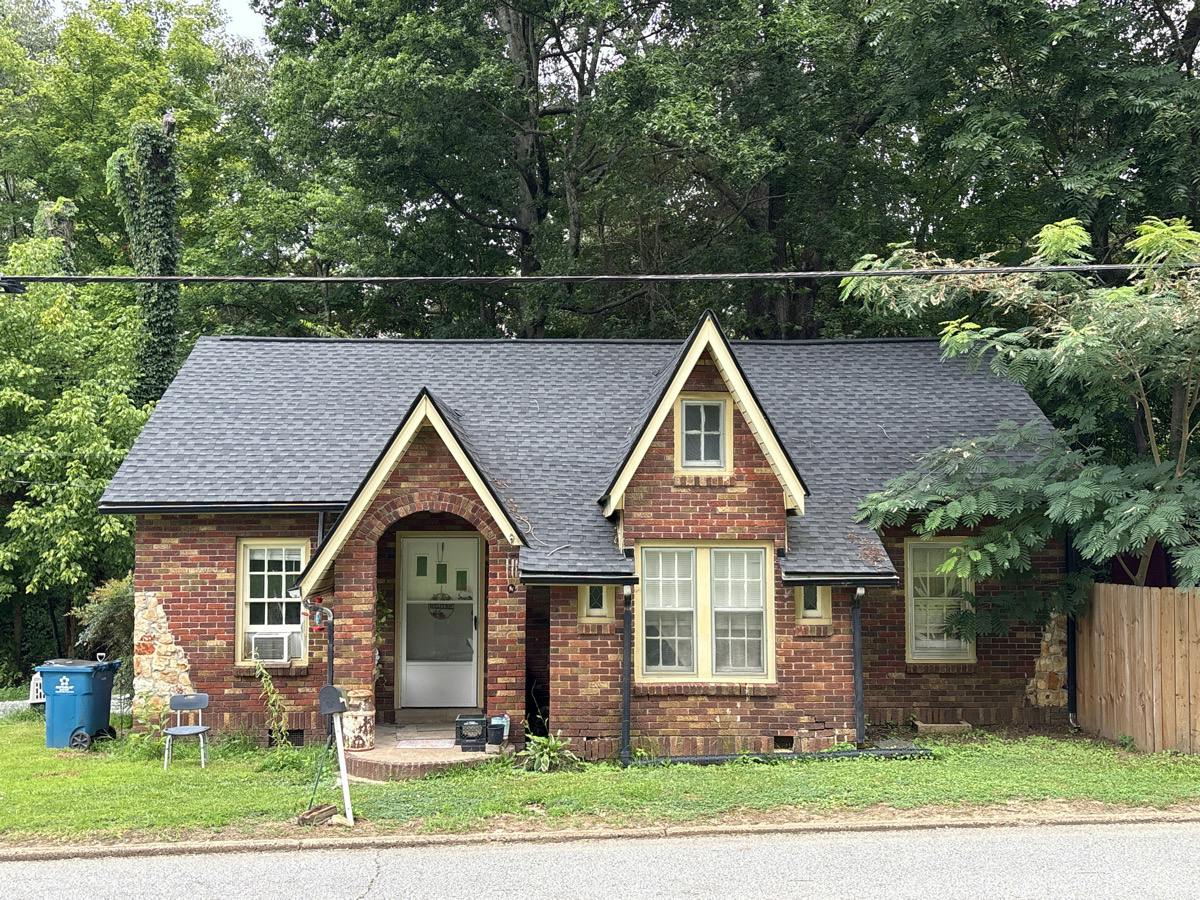 Washington Ave, Camden, TN 38320