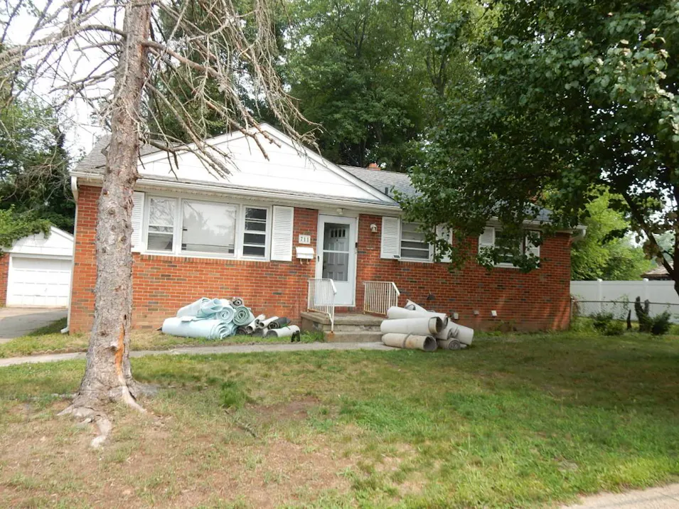 711 West Madison Avenue Magnolia, NJ 08049, Camden County