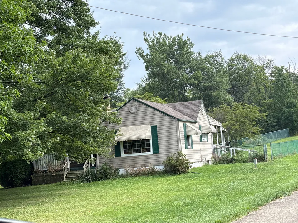 4939 SW Richville Dr Canton, OH 44706, Stark County