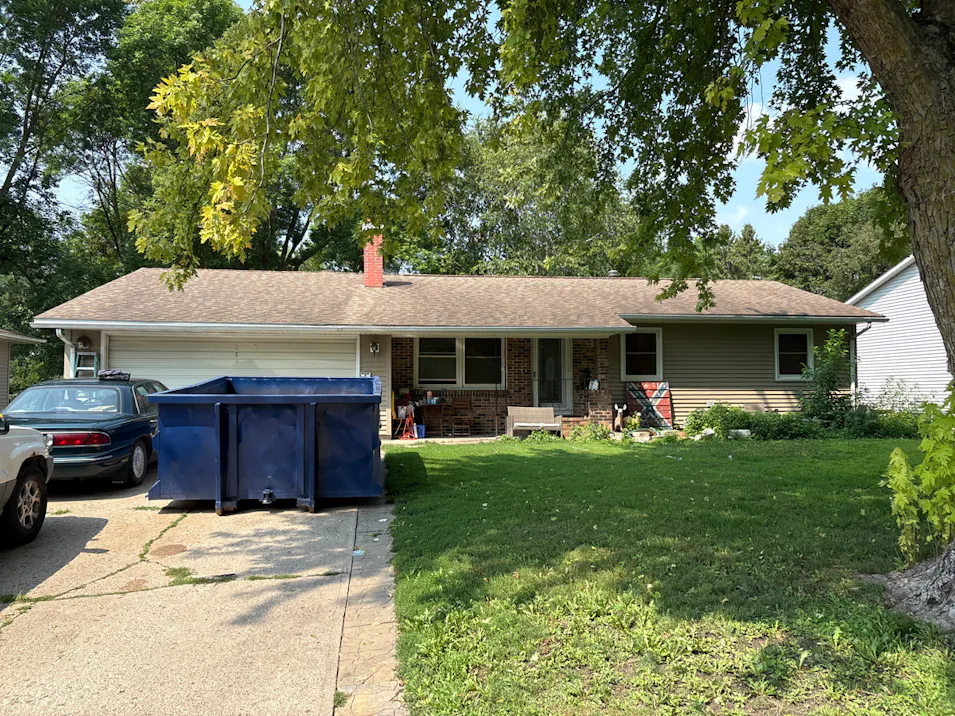 440 8th Ave SW Wells, MN 56097, Faribault County