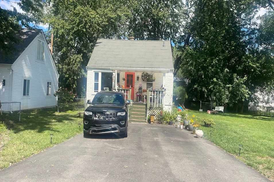 3140 Kenrick St Keego Harbor, MI 48320-1230, Oakland County