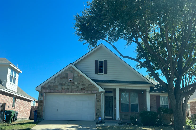 1023 San Antonio Dr