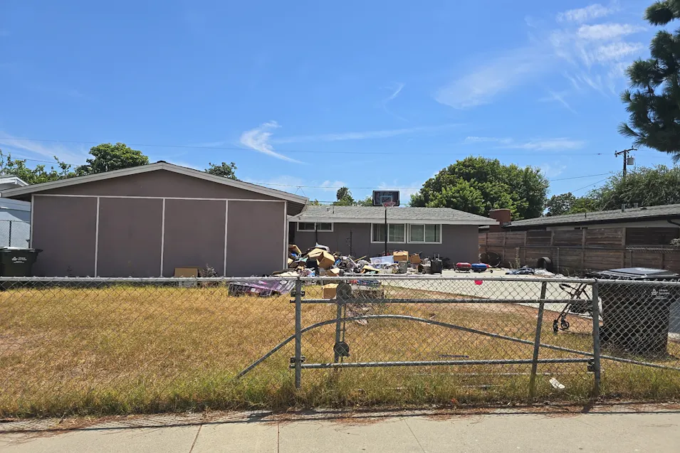 2212 Carlton Avenue Pomona, CA 91768, Los Angeles County