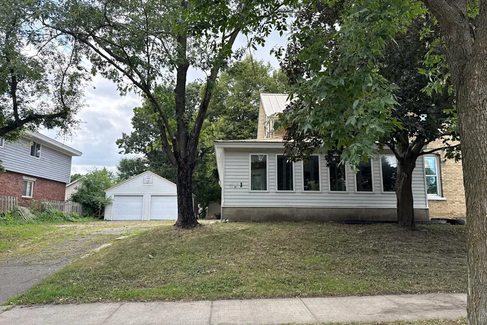 621 8th Ave N Saint Cloud, MN 56303, Stearns County