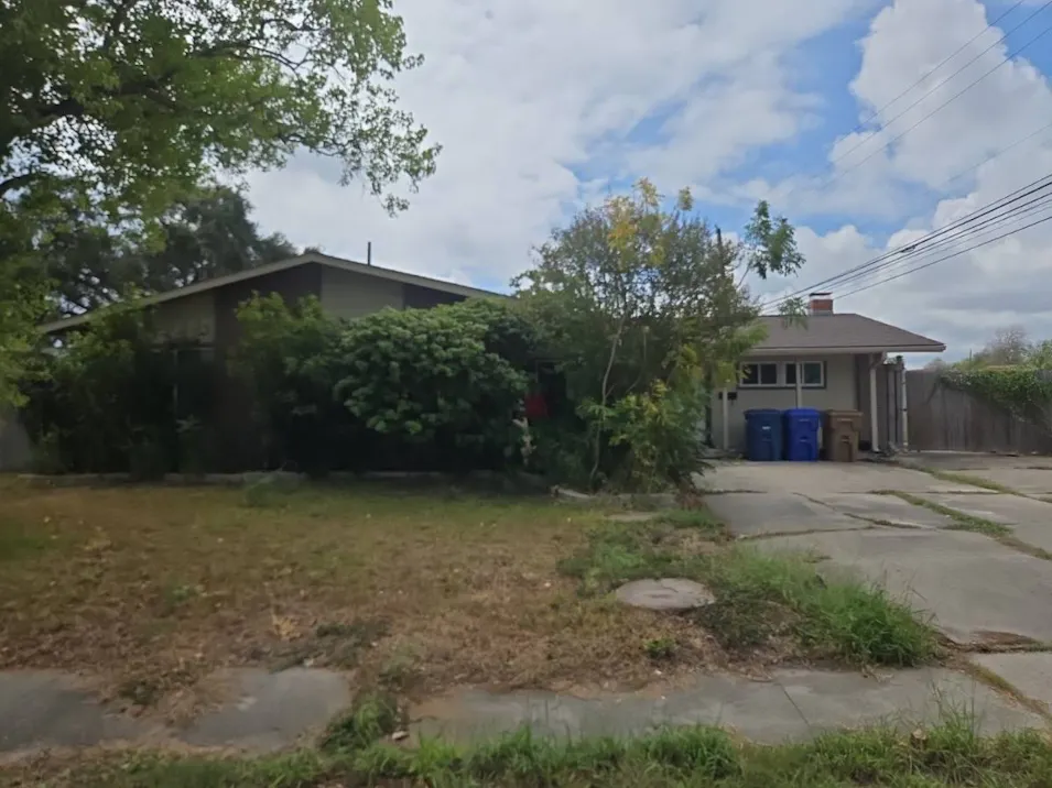 5801 Shamrock Dr Corpus Christi, TX 78412, Nueces County