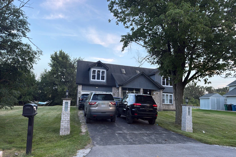 2961 E Shagbark Trl