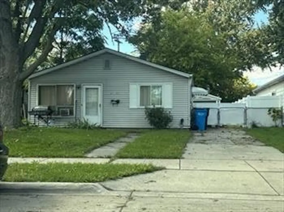 27067 Townley St Madison Heights, MI 48071, Oakland County