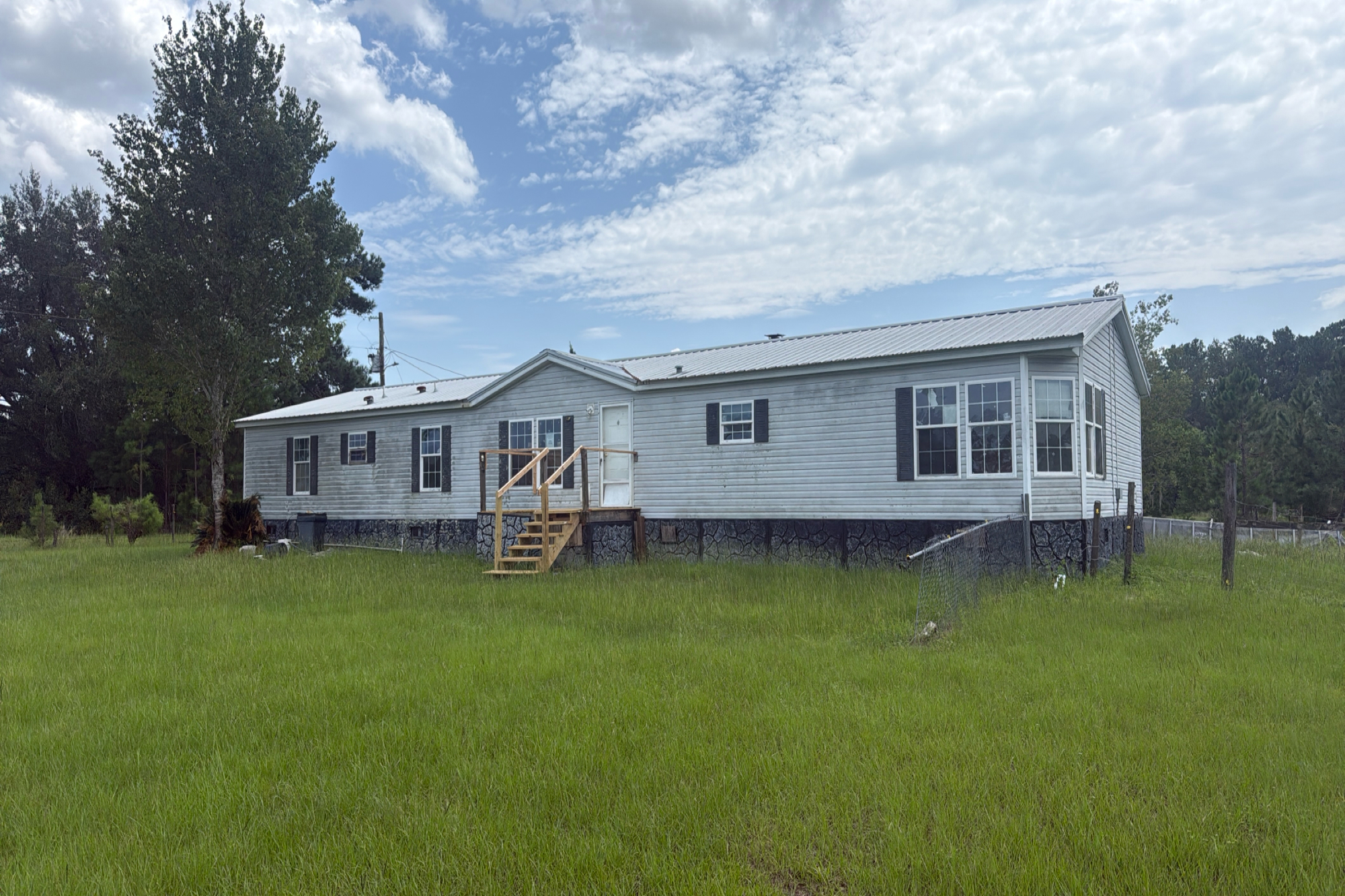 18125 Dover Lane photo 2