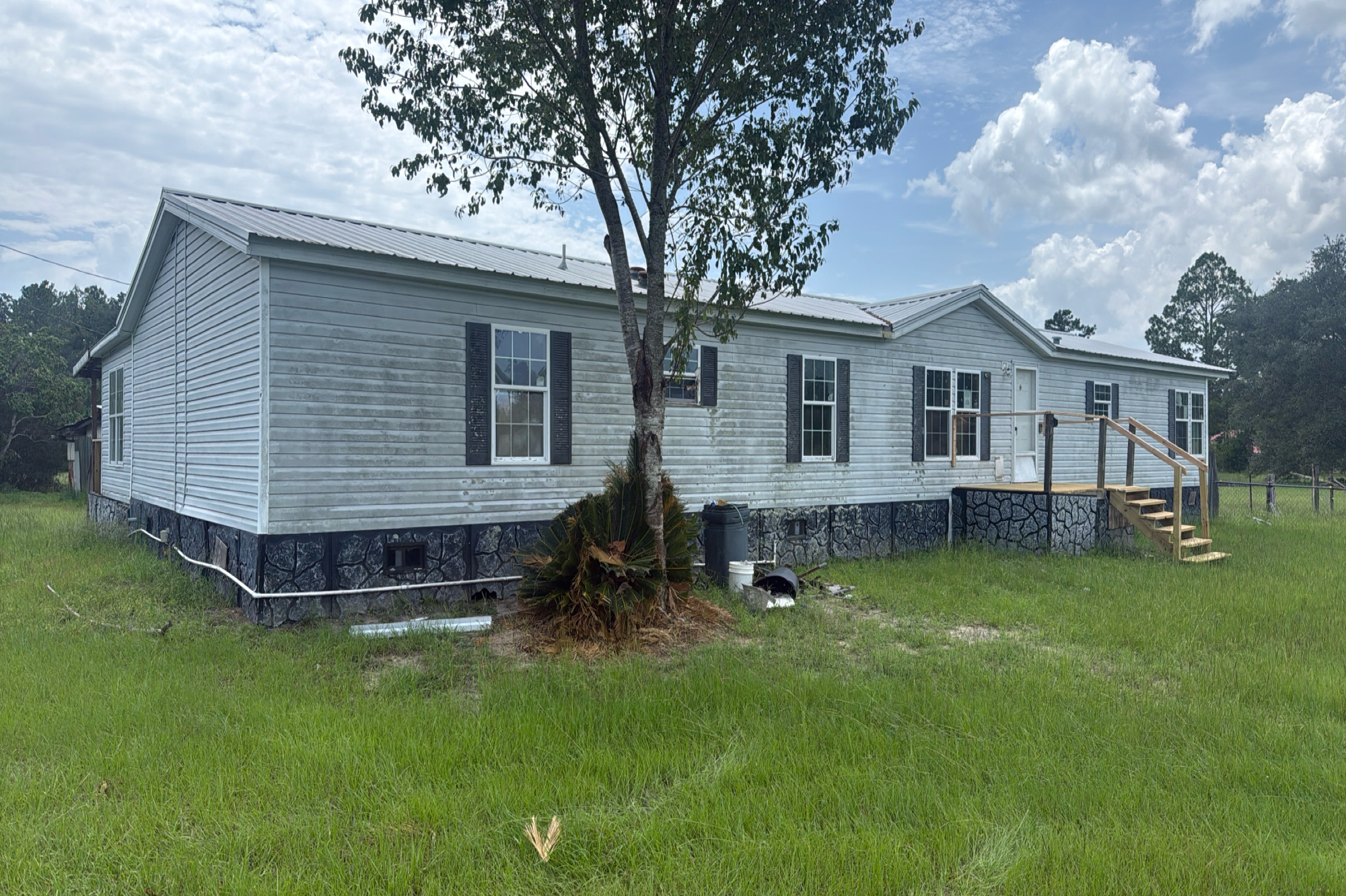 18125 Dover Lane photo 3