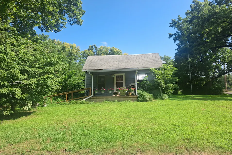 1901 NW Buchanan St Topeka, KS 66608, Shawnee County