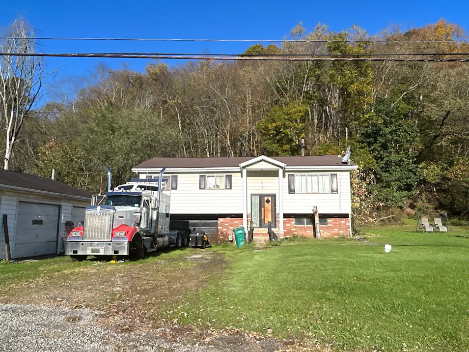 6593 Veterans Blvd. Chester, WV 26034, Hancock County