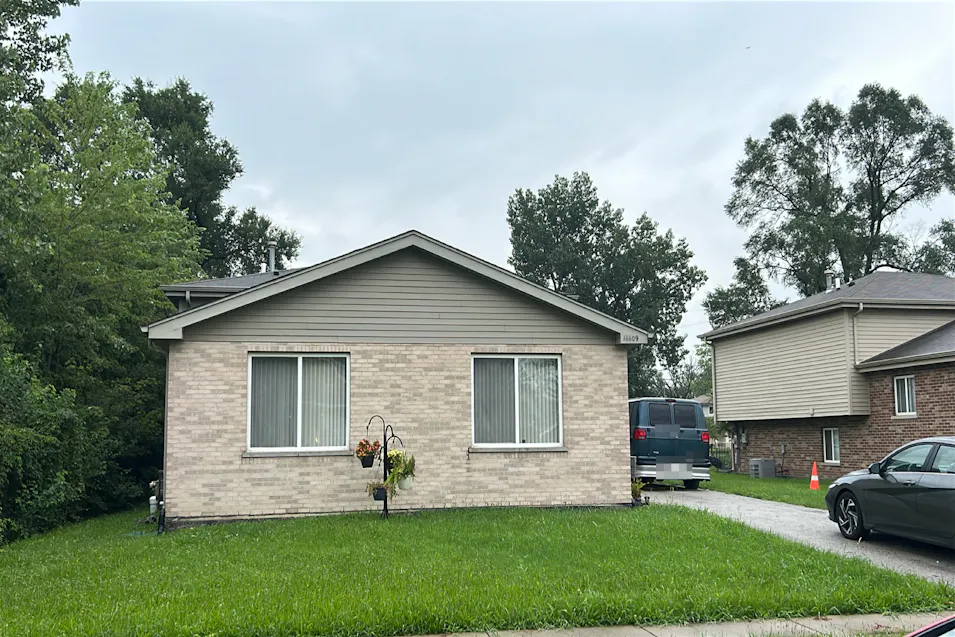 16609 Finch Ave Harvey, IL 60426, Cook County
