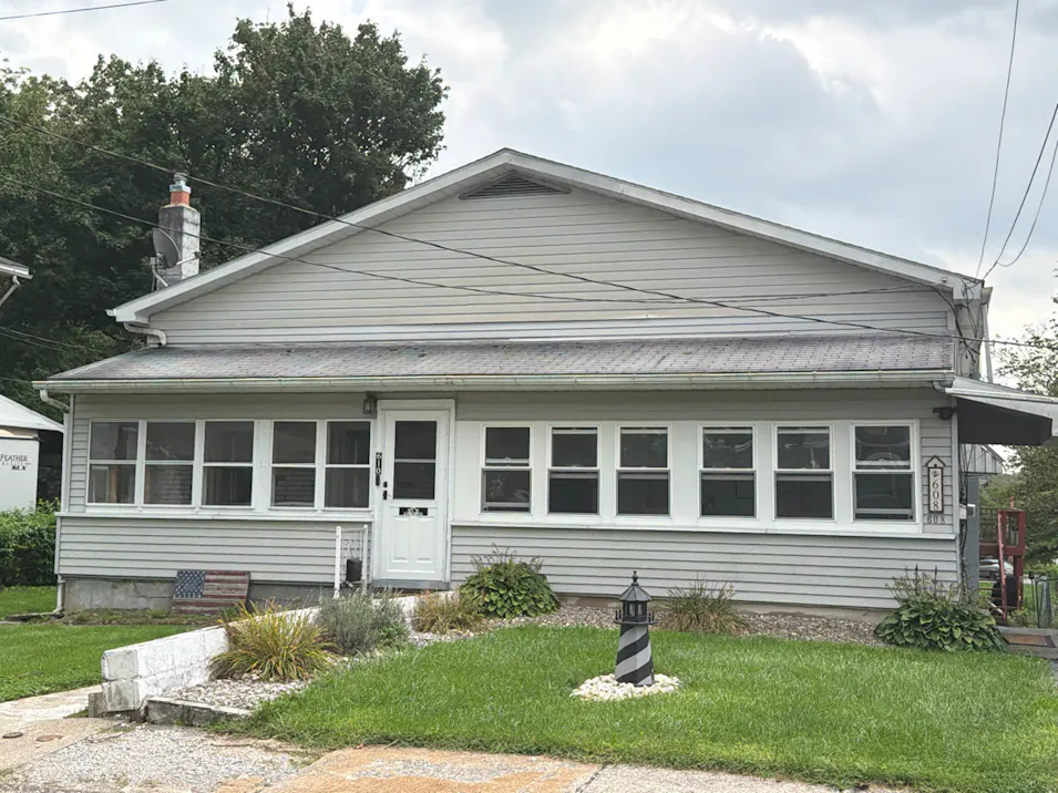 608 Penn St Bath, PA 18014, Northampton County