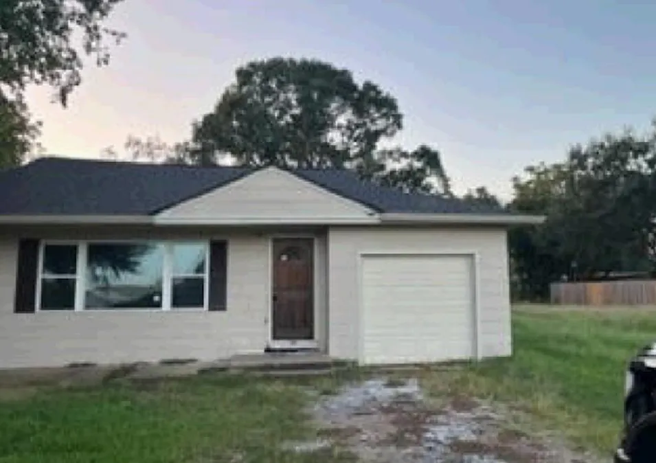 1214 Woodward Damon, TX 77430, Brazoria County