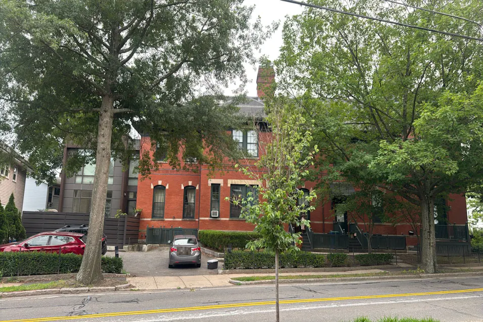 11 Waverley Street, Unit 4 Aka 11 Waverly Street, Unit 4 Belmont, MA 02478, Middlesex County