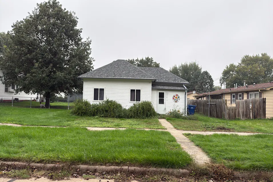 330 Crystal St Lyons, NE 68038, Burt County