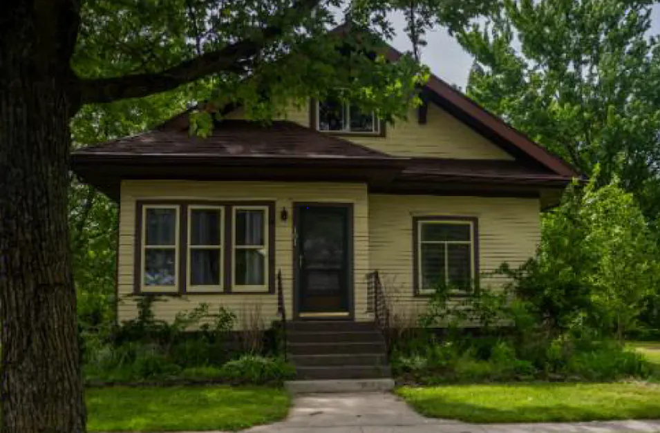 101 W Canal St Antwerp, OH 45813, Paulding County