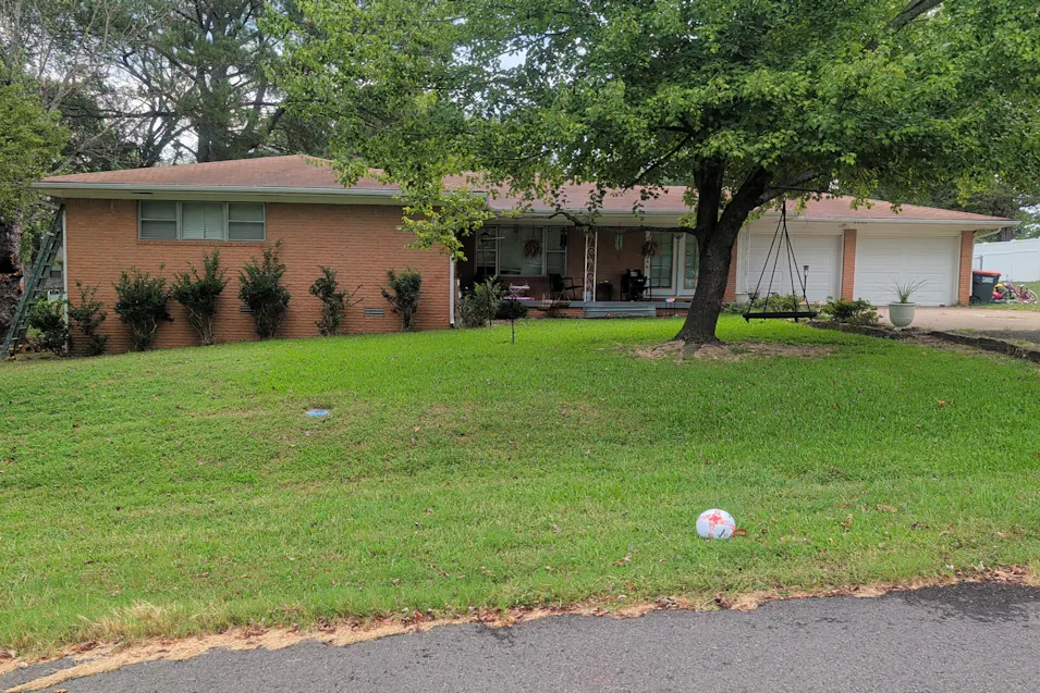 2802 North Erie Avenue Russellville, AR 72802, Pope County