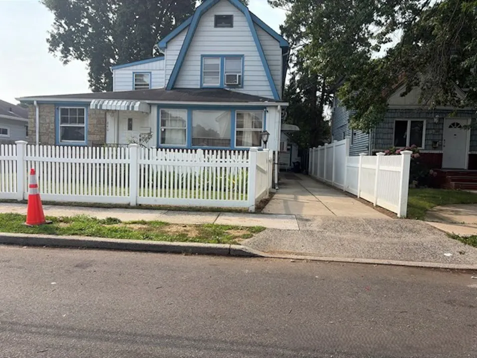 840 Kings Parkway Baldwin, NY 11510, Nassau County