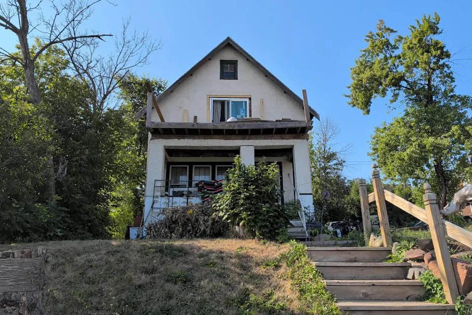 1817 London Rd Duluth, MN 55812, St Louis County