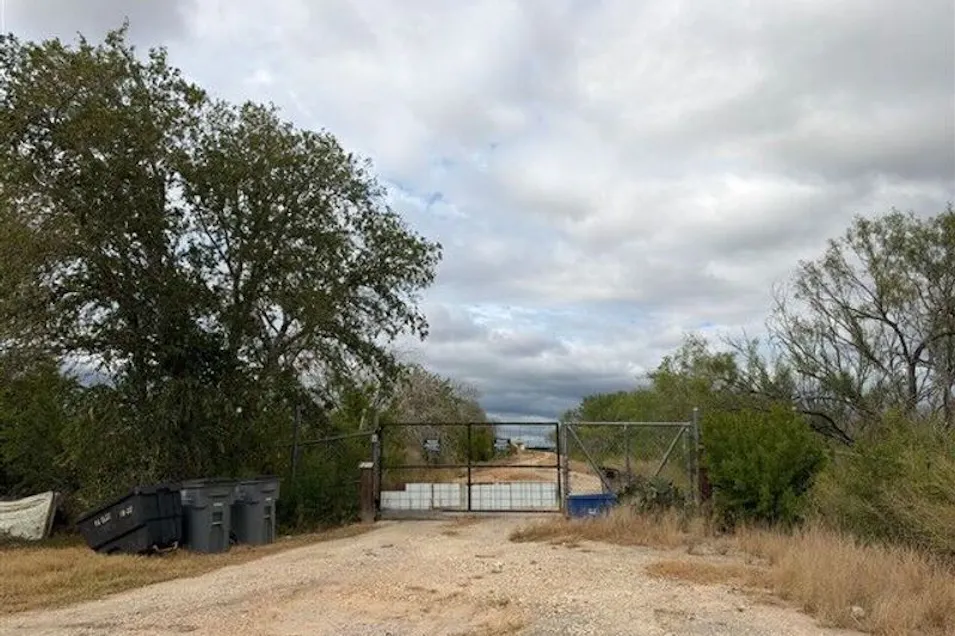 4400 W Fm 462 Moore, TX 78057, Medina County