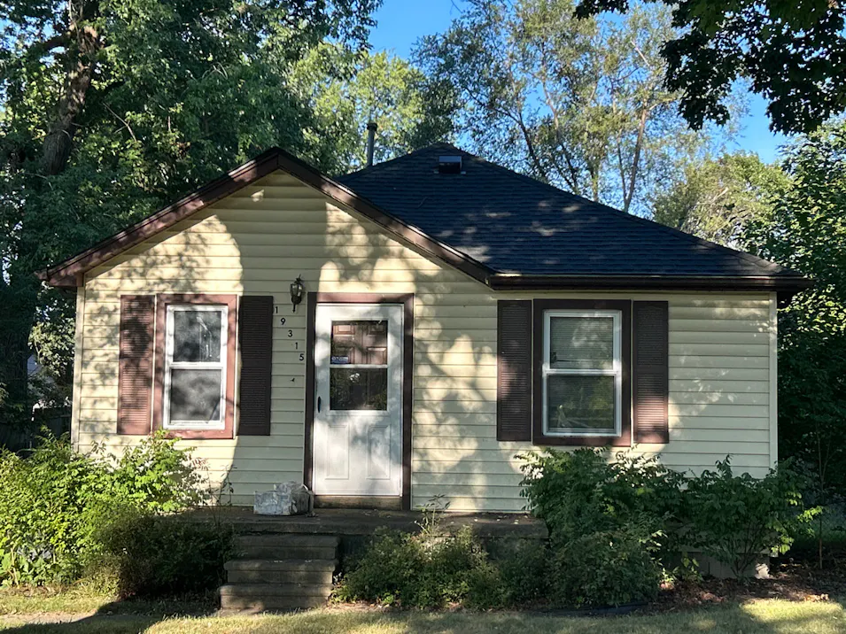 19315 Poinciana Redford, MI 48240, Wayne County