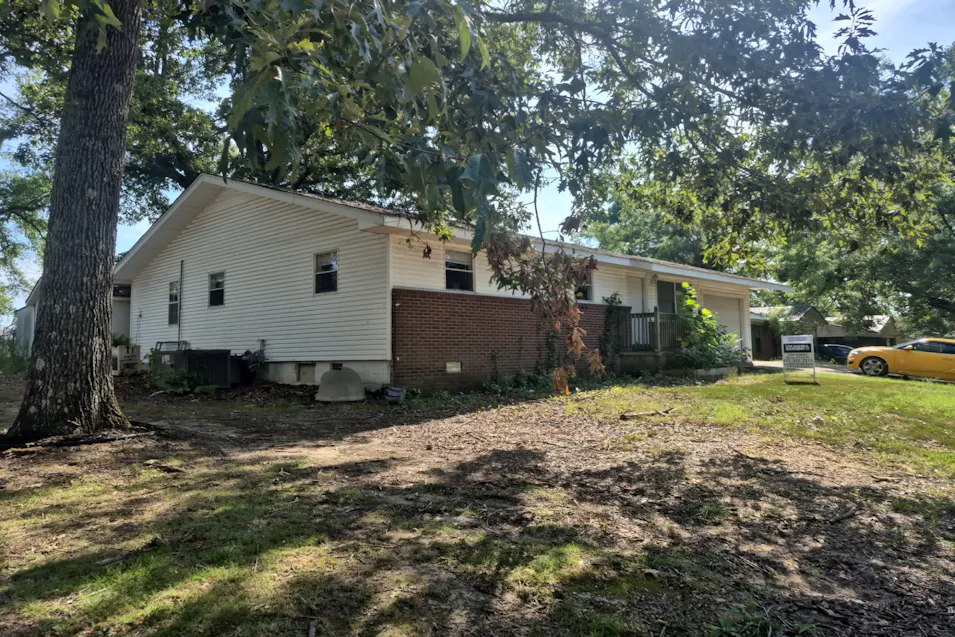109 Oak Dr Booneville, MS 388294413, Prentiss County