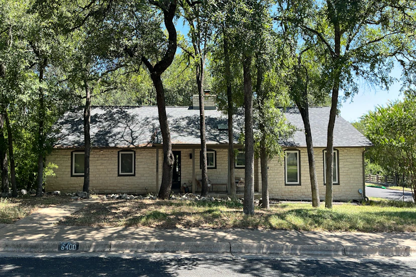 6400 Harrogate Dr