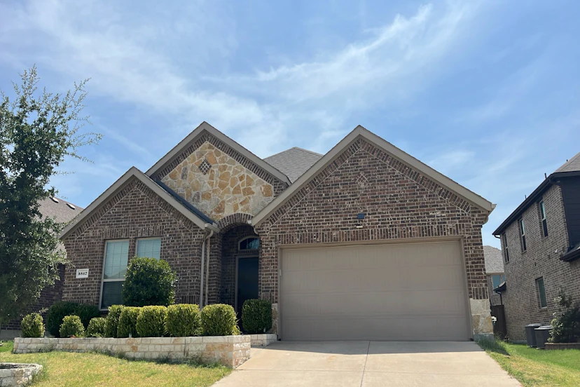 5847 Melville Ln